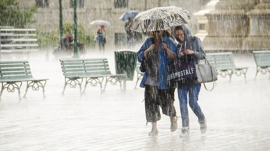 Weather Guide: Forecasts, Patterns, Seasons, and Daily Changes